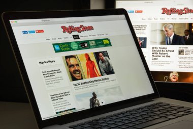 Milan, İtalya - 10 Ağustos 2017: Rollingstone Web sitesi ana. Ben