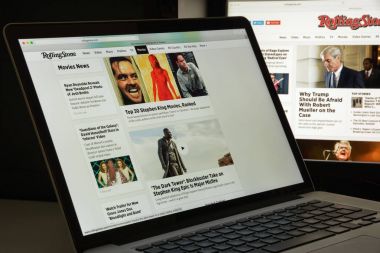 Milan, İtalya - 10 Ağustos 2017: Rollingstone Web sitesi ana. Ben