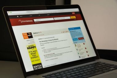 Milan, İtalya - 10 Ağustos 2017: İncil gateway Web sitesi ana sayfa. 