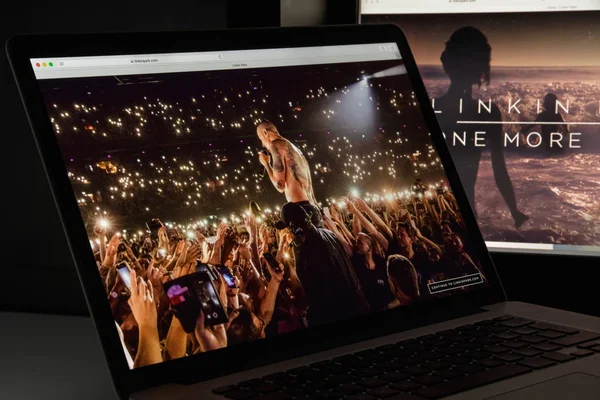 Milan, İtalya - 10 Ağustos 2017:-Linkin Park Web sitesi ana sayfa.  