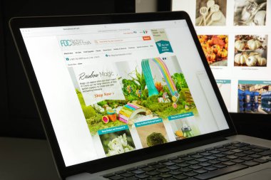 Milan, İtalya - 10 Ağustos 2017: factorydirectcraft.com Web sitesi h