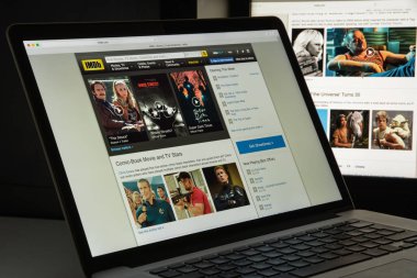 Milan, İtalya - 10 Ağustos 2017: Imbd Web sitesi ana. Bu bir 