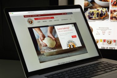 Milan, İtalya - 10 Ağustos 2017: Kral Arthur Flour Web sitesi homepa