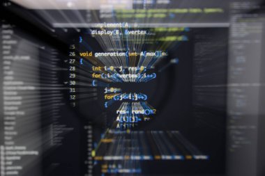 Ekran geliştirmek gerçek c / c ++ kodu. Programlama iş akışı abstrac