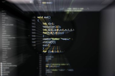 Ekran geliştirmek gerçek c / c ++ kodu. Programlama iş akışı abstrac
