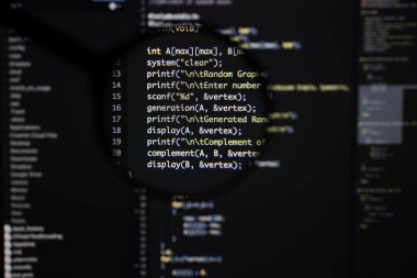 Ekran geliştirmek gerçek c / c ++ kodu. Programlama iş akışı abstrac