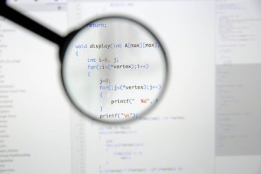 Ekran geliştirmek gerçek c / c ++ kodu. Programlama iş akışı abstrac