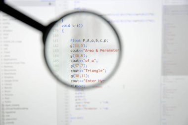 Ekran geliştirmek gerçek c / c ++ kodu. Programlama iş akışı abstrac