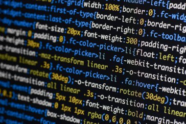 Gerçek css kodu gelişmekte olan ekran. Programlama iş akışı soyut al