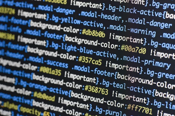 真正的 css 代码开发屏幕。编程工作流抽象 — 图库照片