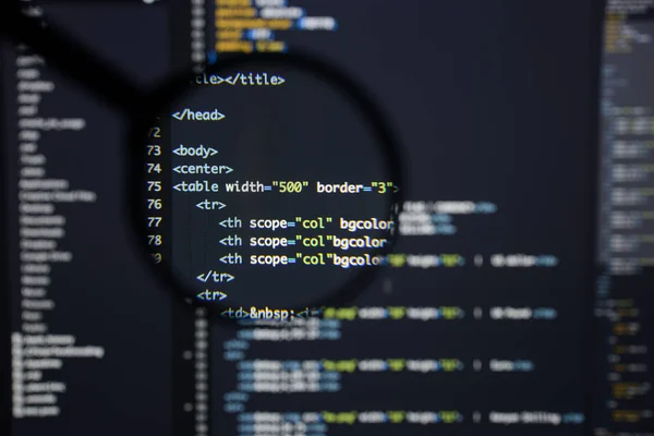 Verkliga HTML-kod utveckla skärmen. Programmering arbetsflöde abstrakt en — Stockfoto