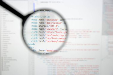 Gerçek Html kodu gelişmekte olan ekran. Programlama iş akışı soyut bir