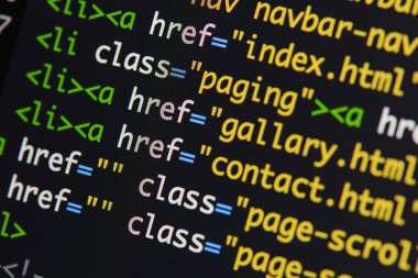 Gerçek Html kodu gelişmekte olan ekran. Programlama iş akışı soyut bir