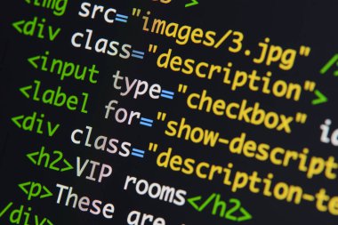 Gerçek Html kodu gelişmekte olan ekran. Programlama iş akışı soyut bir