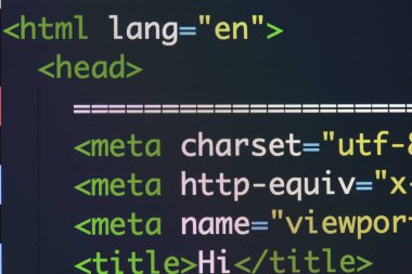 Gerçek Html kodu gelişmekte olan ekran. Programlama iş akışı soyut bir