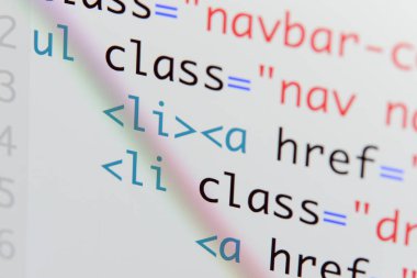 Gerçek Html kodu gelişmekte olan ekran. Programlama iş akışı soyut bir