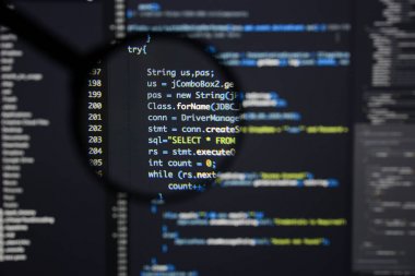 Gerçek Java kodu gelişmekte olan ekran. Programlama iş akışı soyut bir