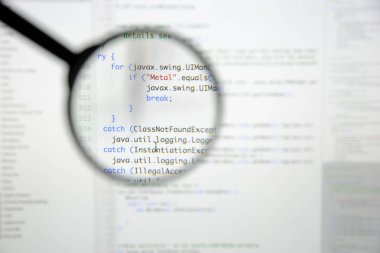 Gerçek Java kodu gelişmekte olan ekran. Programlama iş akışı soyut bir