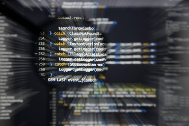 Gerçek Java kodu gelişmekte olan ekran. Programlama iş akışı soyut bir