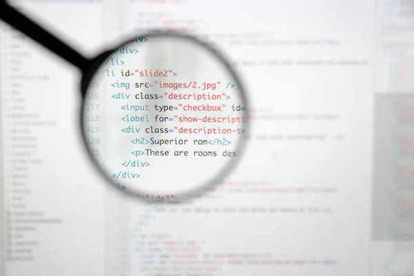 Kode real Html mengembangkan layar. Programing workflow abstrak a — Stok Foto
