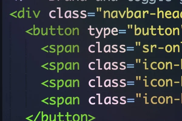 Gerçek Html kodu gelişmekte olan ekran. Programlama iş akışı soyut bir