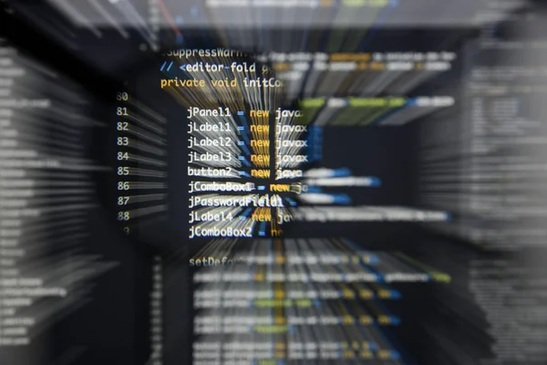 Gerçek Java kodu gelişmekte olan ekran. Programlama iş akışı soyut bir