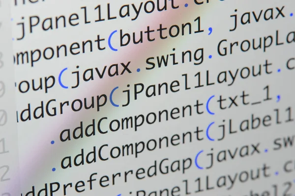 Gerçek Java kodu gelişmekte olan ekran. Programlama iş akışı soyut algoritma kavramı. Java kod görünür satır .