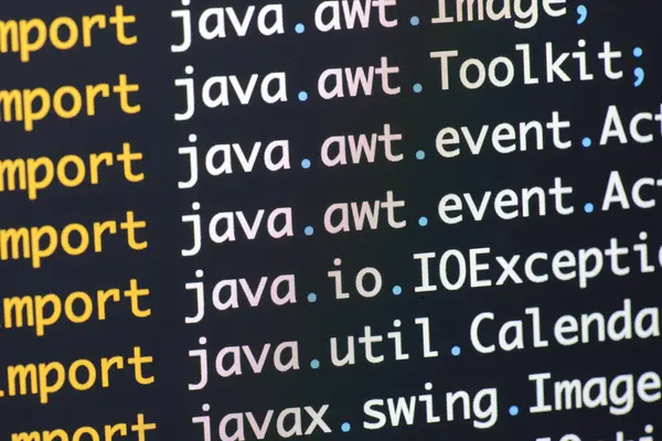 Gerçek Java kodu gelişmekte olan ekran. Programlama iş akışı soyut algoritma kavramı. Java kod görünür satır .