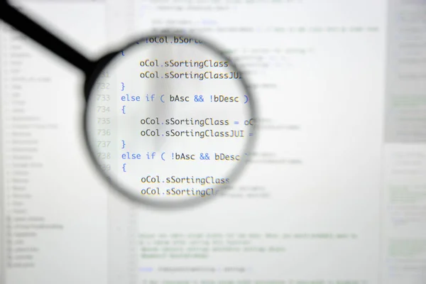 Реальний коду Java Script розвивається екран. Програмування робочого процесу abs — стокове фото