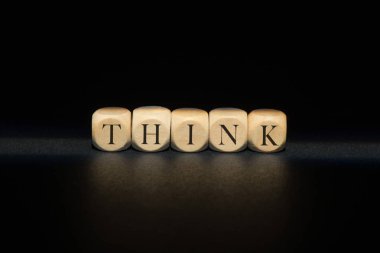 Ahşap küpleri kelime düşünüyorum. Kavram düşünüyorum