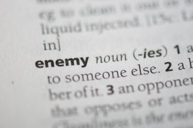 düşman tek kelimeyle bir sözlük. düşman kavramı