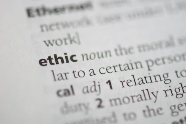 Etiken ord i en ordbok. etik-konceptet — Stockfoto