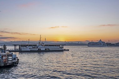 İstanbul, 14 Ekim 2019. Asya ve Avrupa kıtaları arasında rüya şehri. İstanbul 'dan şehir manzarası