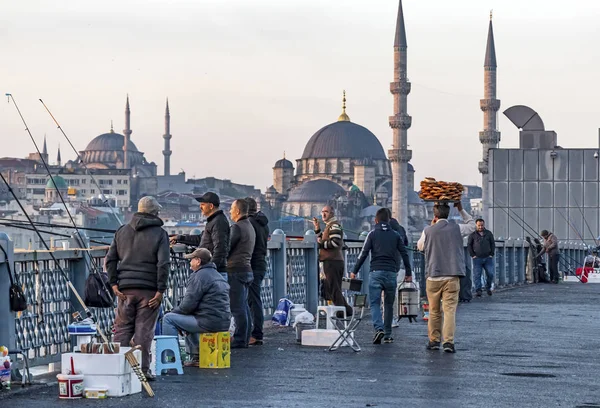 アジアとヨーロッパ大陸の間の夢の都市2019年10月14日トルコ イスタンブール イスタンブールからの街の眺め — ストック写真