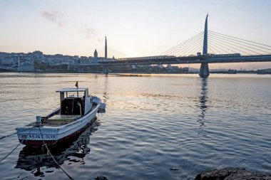 İstanbul, Türkiye, 7 Kasım 2019.Sabah saatlerinde İstanbul 'da Avrupa ve Asya kıtası arasında. İstanbul' dan şehir manzarası ve şehir manzarası .
