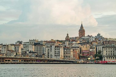 İstanbul, Türkiye, 7 Kasım 2019.Sabah saatlerinde İstanbul 'da Avrupa ve Asya kıtası arasında. İstanbul' dan şehir manzarası ve şehir manzarası .