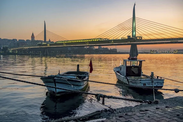 Goldenhorn Istanbul Kalkoen November 2019 Ochtendtijd Istanbul Tussen Europa Azië — Stockfoto