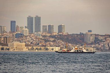 İstanbul, 23 Kasım 2019.istanbul, Asya ve Avrupa kıtaları arasında rüya şehri. İstanbul 'dan manzara ve şehir manzarası feribot, bosporus köprüsü ve bosporus.