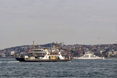 İstanbul, 23 Kasım 2019.istanbul, Asya ve Avrupa kıtaları arasında rüya şehri. İstanbul 'dan manzara ve şehir manzarası feribot, bosporus köprüsü ve bosporus.