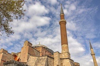 İstanbul, 23 Kasım 2019.istanbul, Asya ve Avrupa kıtaları arasında rüya şehri. Manzara ve şehir manzarası İstanbul 'dan Sultanahmet Meydanı' ndaki hagia sozaresi ile.