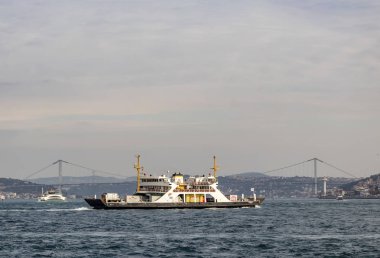 İstanbul, 23 Kasım 2019.istanbul, Asya ve Avrupa kıtaları arasında rüya şehri. İstanbul 'dan manzara ve şehir manzarası feribot, bosporus köprüsü ve bosporus.
