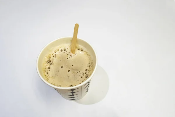 Közeli Instant Kávé Tejjel Fából Készült Kanál Fehér Háttér — Stock Fotó