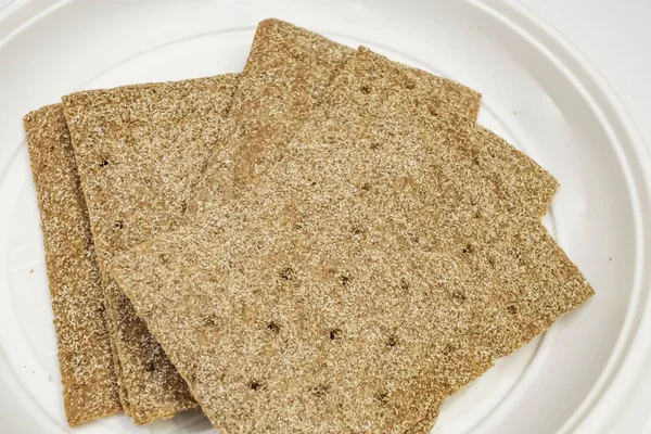 Close Klaar Crackers Eten Met Rogge — Stockfoto