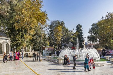 Eyup, istanbul, Türkiye - 17 Kasım 2019. Eyupsultan, İstanbul 'da tarihi ve dini yapıları bulunan Haliç' in Haliç kıyısındaki kutsal bir şehridir.