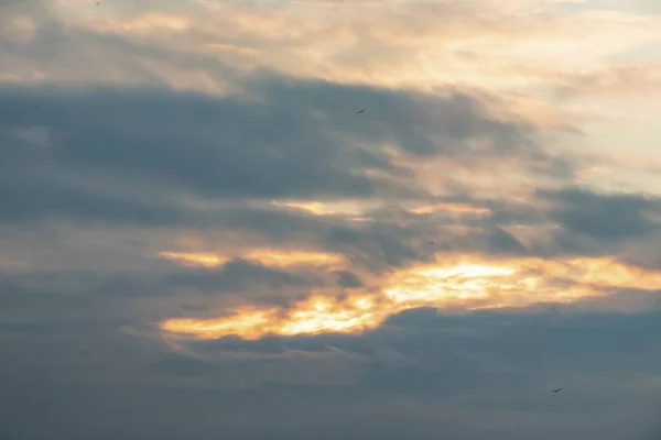 Bewegingen Van Lucht Naar Hemel Bewolkt Weer — Stockfoto