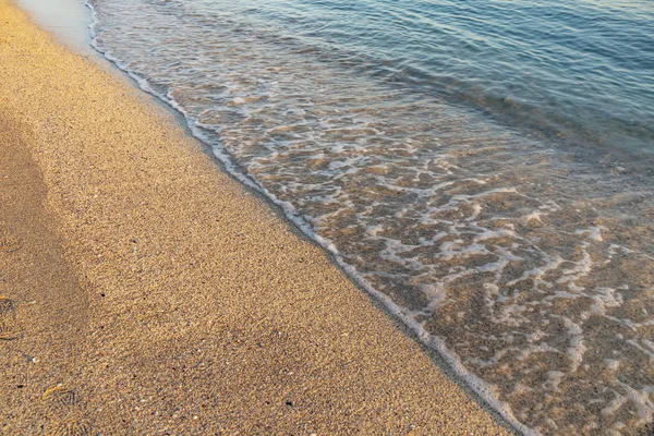 Strand Zand Walgolven Het Winterseizoen — Stockfoto