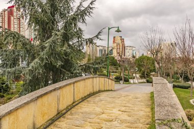 Bahçeşhir, İstanbul, 18 Ocak 20,20.bahçeşhir ilçesi ve yeşil doğası ve modern binaları olan sosyal tesisler.