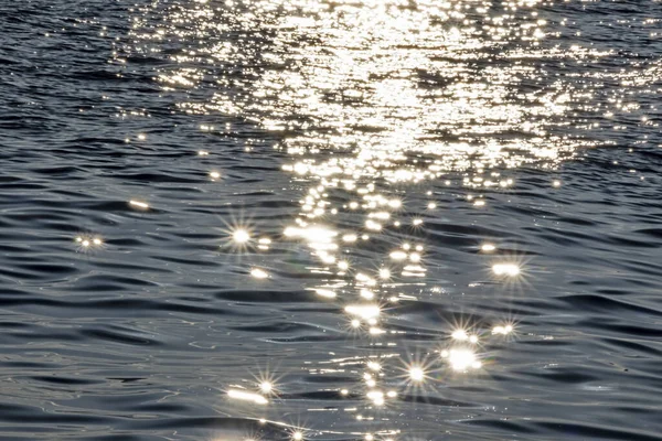 Βραδινός Ήλιος Και Λάμψη Στη Θάλασσα — Φωτογραφία Αρχείου