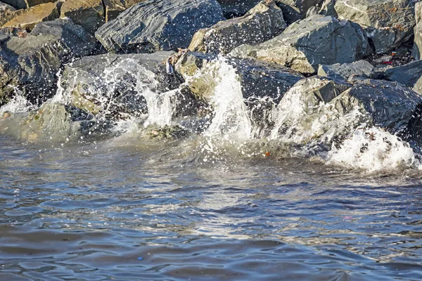 Falaises Vagues Sur Bord Mer — Photo