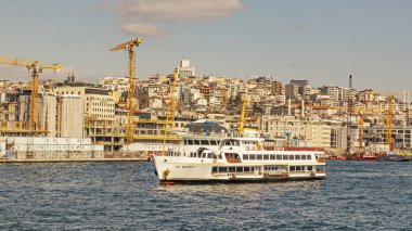İstanbul, 23 Şubat 2020. Avrupa ile Asya arasında tarihi binalar ve İstanbul Boğazı arasında rüya şehri